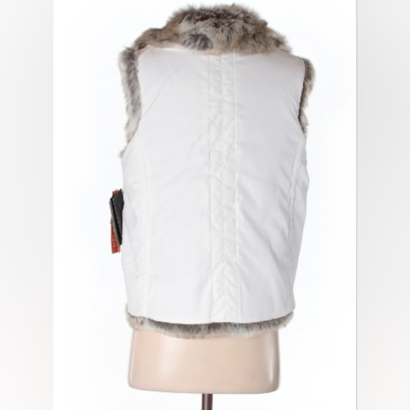 Reversible fur vest - Picture 10 of 10